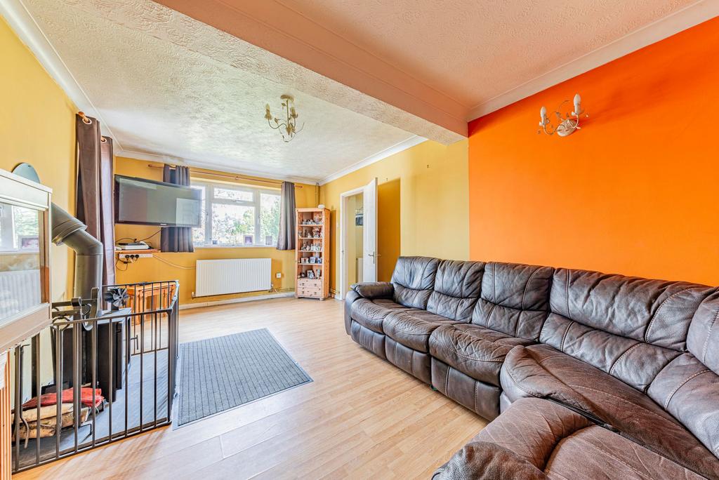 Living Room (2)