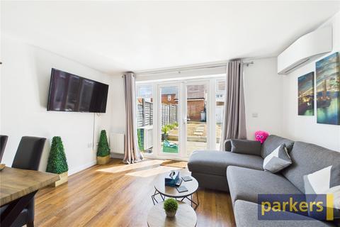 2 bedroom end of terrace house for sale, Elk Path, Three Mile Cross, Reading, Berkshire, RG7