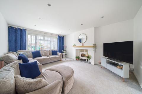 7 Vestry Drive, Exeter, EX2 8FG