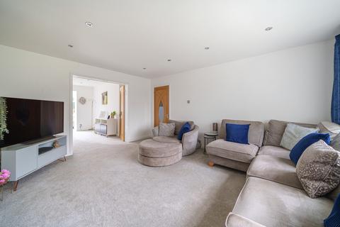 7 Vestry Drive, Exeter, EX2 8FG