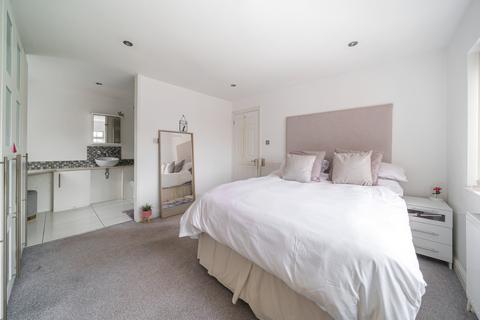 7 Vestry Drive, Exeter, EX2 8FG