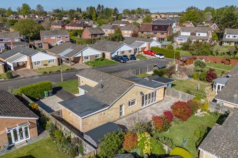 9 Tanners Way, Oakley, Basingstoke, RG23 7AE