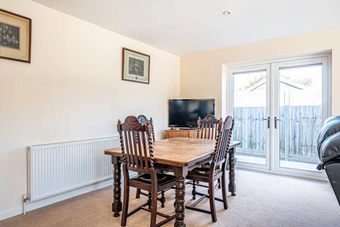 9 Tanners Way, Oakley, Basingstoke, RG23 7AE