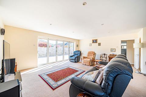 9 Tanners Way, Oakley, Basingstoke, RG23 7AE