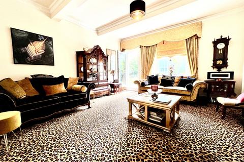 3 bedroom apartment for sale, Castle Chare, Durham DH1