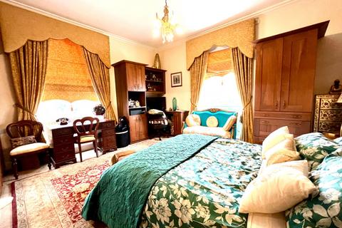 3 bedroom apartment for sale, Castle Chare, Durham DH1