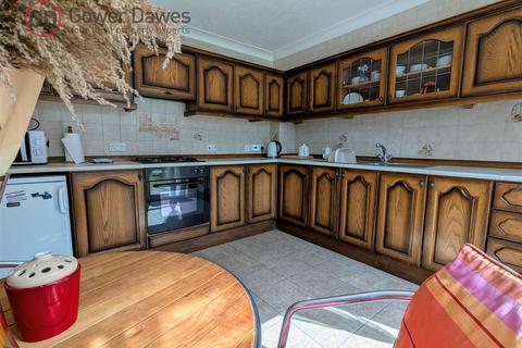undefined, Palmers Drive, Grays