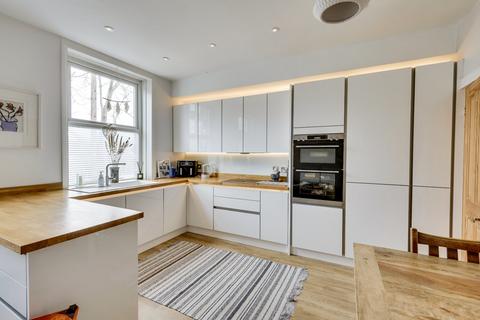 3 bedroom terraced house for sale, Henry Terrace, Yeadon, Leeds, West Yorkshire, LS19