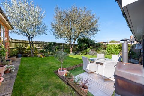 4 Bradley Close, Dunmow, CM6 2PB