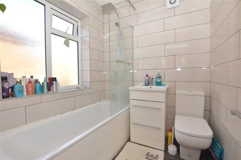 35 Bentley Grove, Leeds, LS6 4AT