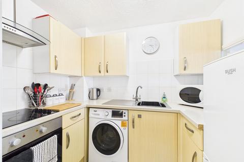 1 bedroom apartment for sale, Dennistoun Avenue, Christchurch, Dorset, BH23