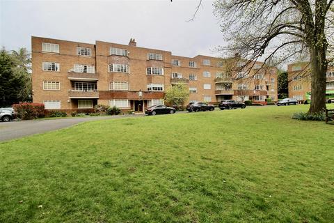 4 bedroom flat for sale, Viceroy Close, Birmingham B5