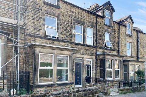 undefined, Strawberry Dale, Harrogate, North Yorkshire, HG1