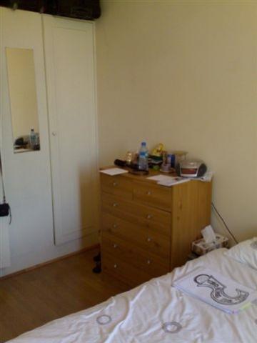 First bedroom 2