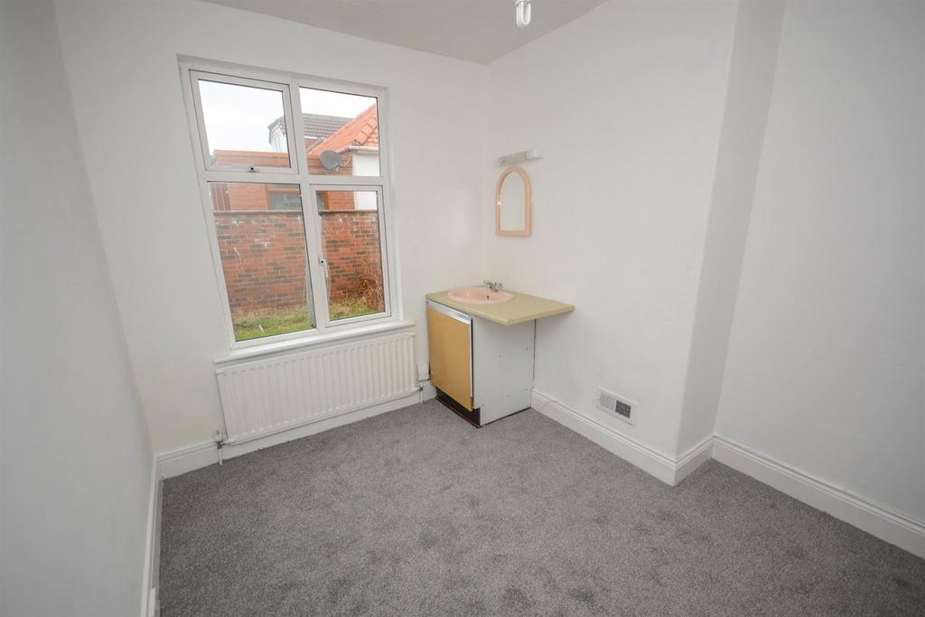 Rear Bedroom