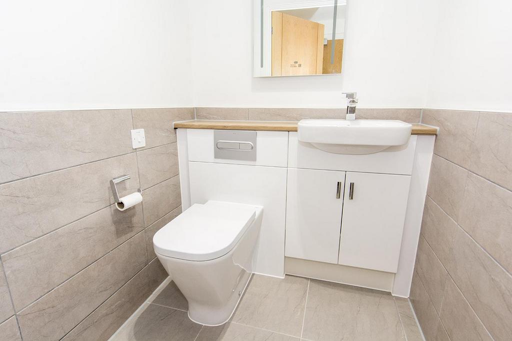 Cloakroom/WC