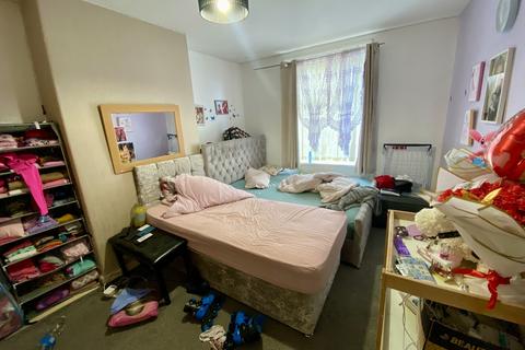 2 bedroom terraced house for sale, Boldshay Street, Bradford, BD3