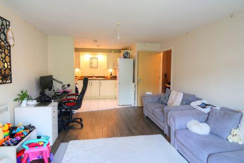 2 bedroom flat for sale, Susans Road, Eastbourne BN21