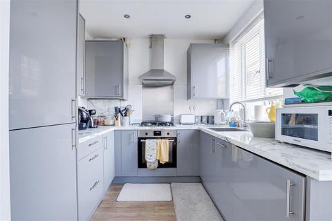 3 bedroom semi-detached house for sale, First Avenue, Carlton NG4