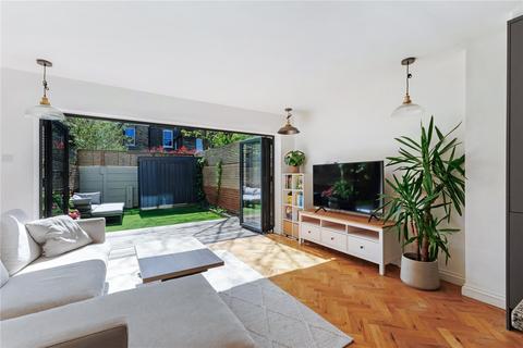 12 Jackson Close, London, E9 7ER