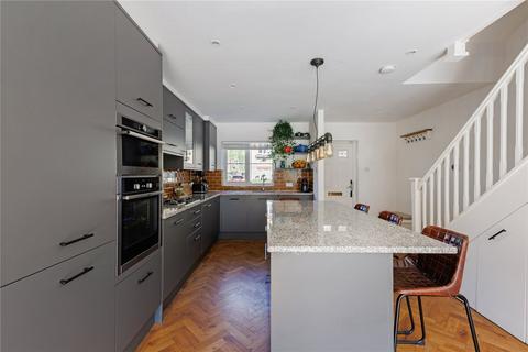 12 Jackson Close, London, E9 7ER