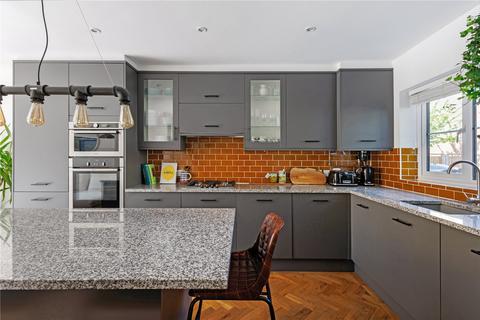 12 Jackson Close, London, E9 7ER