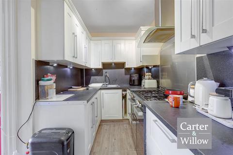 3 bedroom terraced house for sale, Finnymore Road, Dagenham, Essex