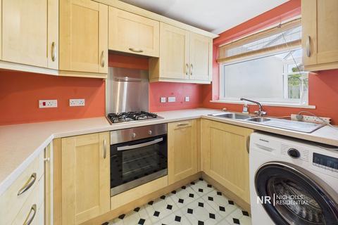 3 bedroom end of terrace house for sale, Angus Close, Chessington, Surrey. KT9