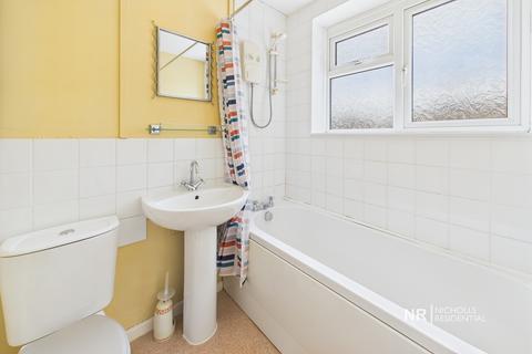 37 Angus Close, Chessington, KT9 2BW