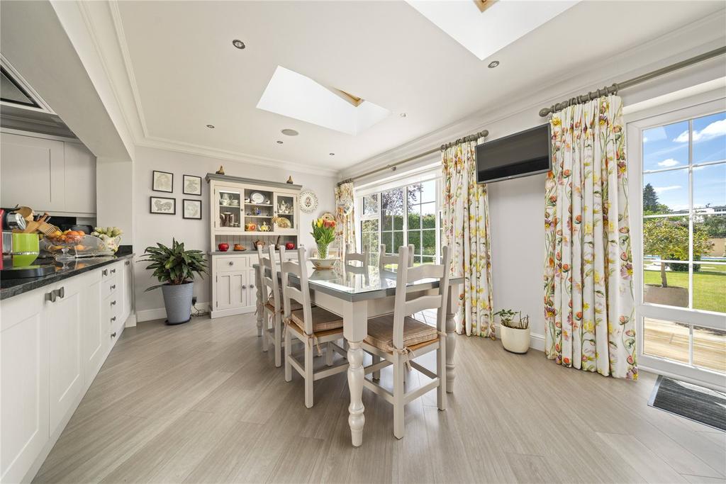 Kitchen/Breakfast