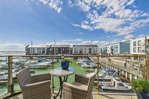 4 bedroom terraced house for sale, Waterside Marina, Brightlingsea, Colchester, Essex, CO7