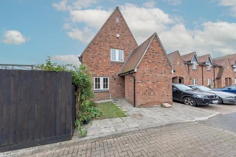 3 bedroom detached house to rent, Old School Walk, Church Langton