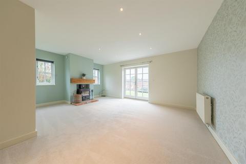 3 bedroom detached house to rent, Old School Walk, Church Langton