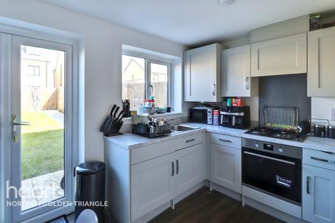 3 bedroom semi-detached house for sale, Bourne Drift, Wymondham