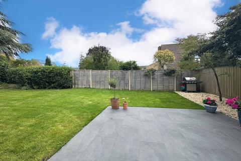 6 Knottocks End, Beaconsfield, HP9 2AN