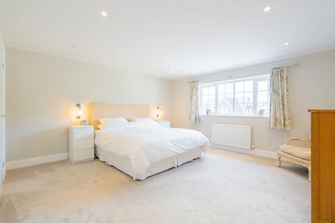 6 Knottocks End, Beaconsfield, HP9 2AN