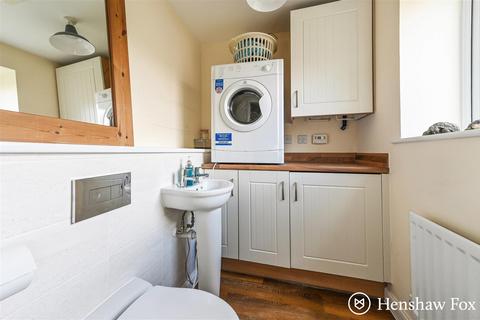 16 Cutforth Way, Romsey, SO51 0BD