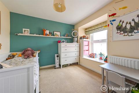16 Cutforth Way, Romsey, SO51 0BD