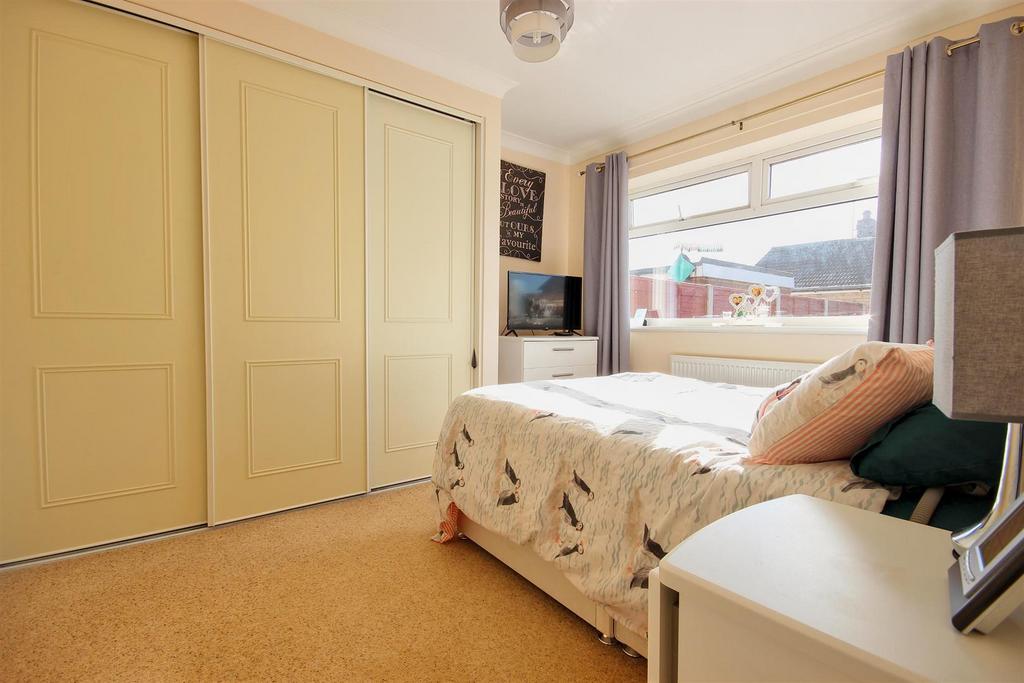 Bedroom 1 (rear)