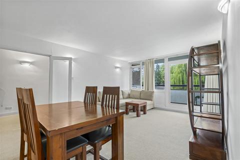 undefined, Regents Park Road, London N3
