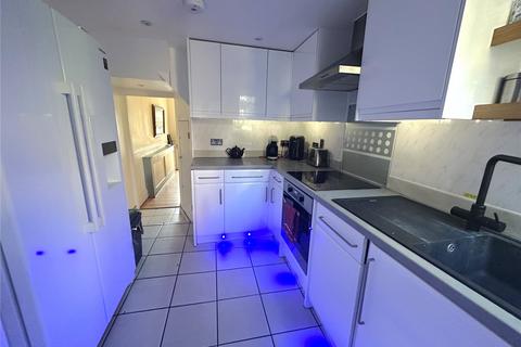 4 bedroom terraced house for sale, Ravensbourne Road, London, SE6