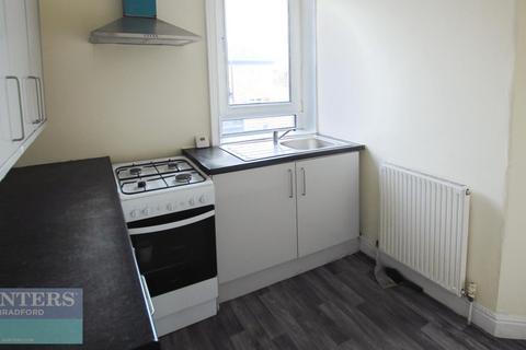3 bedroom house to rent, Marsh Street, Bradford, West Yorkshire, BD5