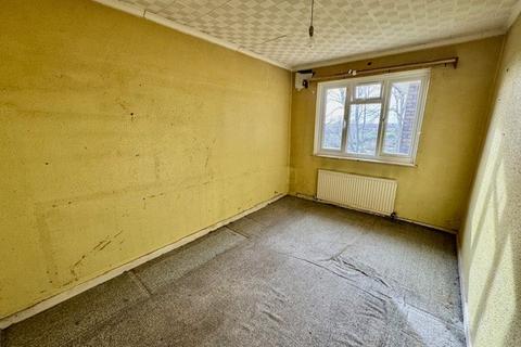 3 bedroom flat for sale, Alexandra Avenue, Harrow HA2