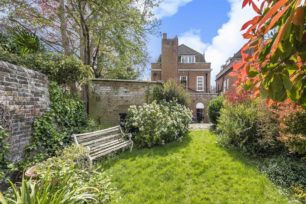 Garden(10).jpg