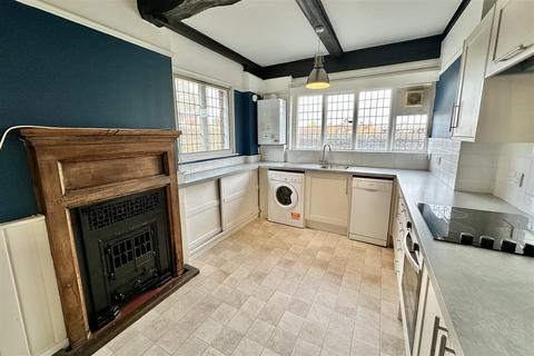 2 bedroom flat for sale, Godalming