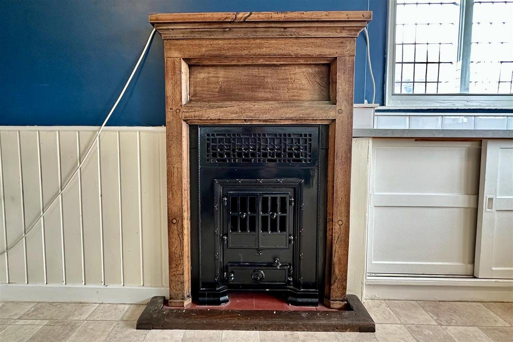Kitchen fireplace.jpg