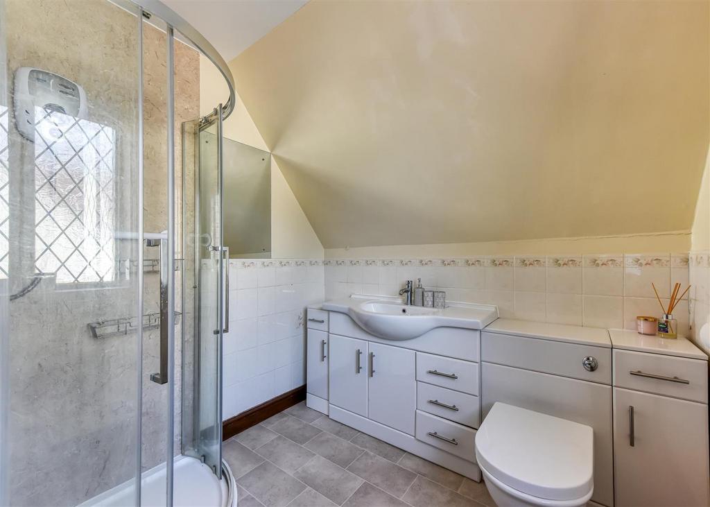 The Wendy House-En Suite.jpg
