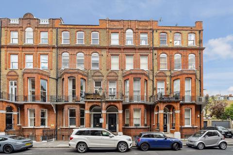 2 bedroom flat for sale, Cresswell Gardens, London, SW5