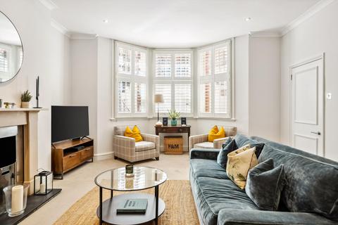 2 bedroom flat for sale, Cresswell Gardens, London, SW5