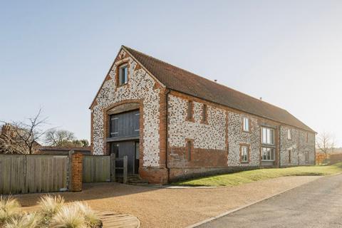 4 bedroom barn conversion to rent, Burnham Norton